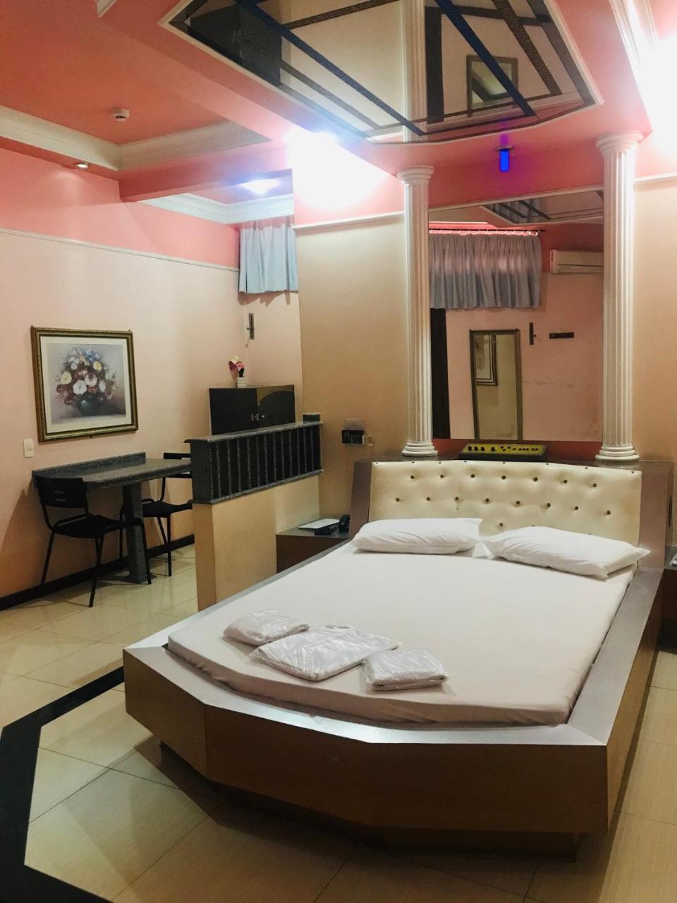 קמפינאס Euro Motel (Adults Only) מראה חיצוני תמונה